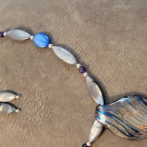 HANDMADE Gray Shell Amethyst Metal Beaded Handblown Glass Pendant Necklace - Picture 6 of 7